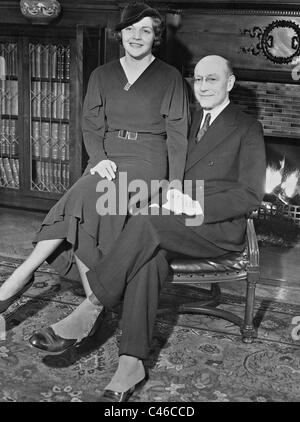 Roy Chapman Andrews und seine Verlobte, 1935 Stockfoto