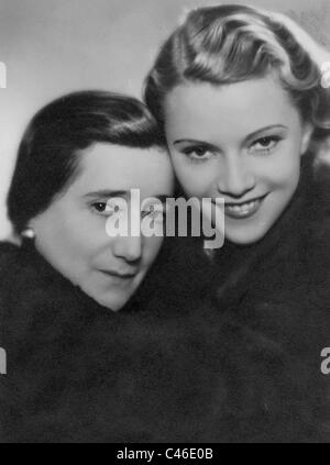 Annabella mit ihrer Mutter, 1935 Stockfoto