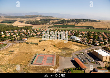 Luftaufnahme von dem Dorf Givat Avni in den unteren Galiläa Stockfoto
