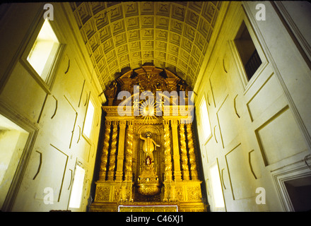 Basilica von Bom Jesus, 1605, abgeschlossen hält Grab des St. Francis Xavier in Goa (Alt-Goa), Indien Stockfoto