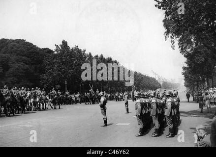 Zweiter Weltkrieg: Deutsche Paraden in Paris, ab Juli 1940 Stockfoto