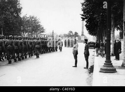 Zweiter Weltkrieg: Deutsche Paraden in Paris, ab Juli 1940 Stockfoto