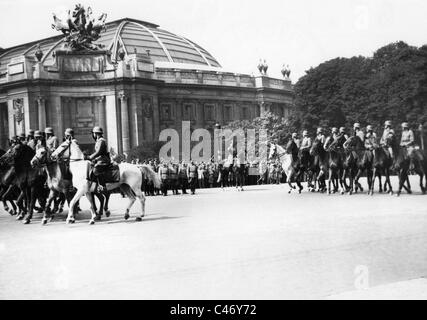 Zweiter Weltkrieg: Deutsche Paraden in Paris, ab Juli 1940 Stockfoto