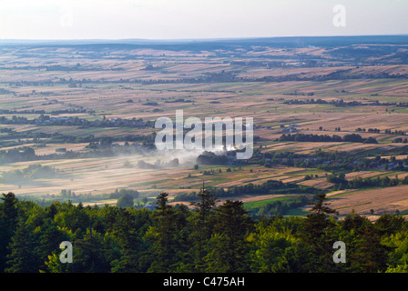 Die Woiwodschaft Świętokrzyskie Berge, Polen, Europa - Landschaft Stockfoto