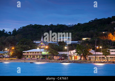 Victoria Parade Vorland in der Abenddämmerung. Thursday Island, Torres-Strait-Inseln, Queensland, Australien Stockfoto