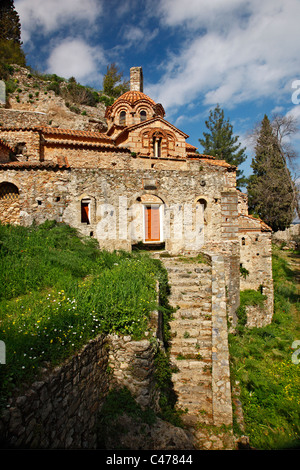 Perivleptos Kloster in der mittelalterlichen, byzantinische "Castletown" von Mystras, in der Nähe von Sparta Stadt, Lakonia, Peloponnes, Griechenland. Stockfoto