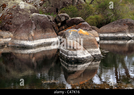 Steinerne Granitfelsen und den Franklin River, Walpole Südwest Australien Stockfoto