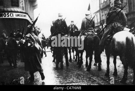 Eintrag der russischen Kavallerie in Lemberg, 1914 Stockfoto