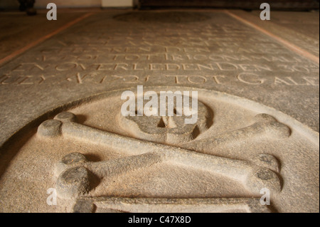 niederländische Grabstein Schädel mit bei der niederländischen reformierten Kirche Fort in Galle, Sri Lanka Stockfoto