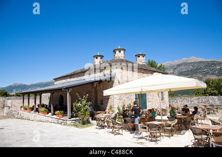 Cafe, innere Zitadelle, Fethiye Tzami und byzantinisches Museum, Ioannina, Griechenland Stockfoto