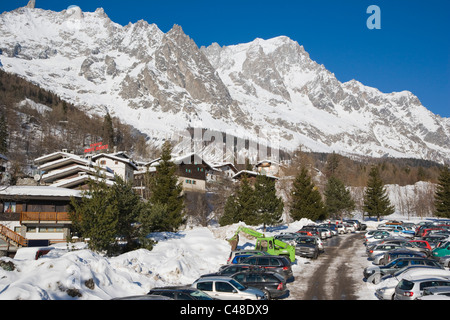 Mont-Blanc-Massiv. La Palud Courmayeur. Aosta Valley.Valle d ' Aosta. Italien. Winter. Stockfoto