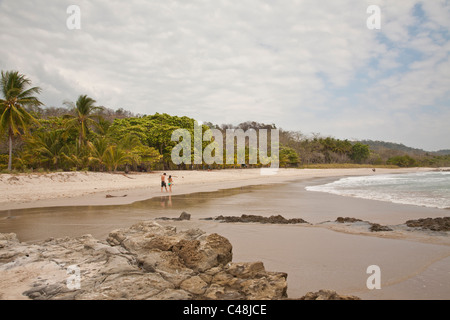 Strand von Santa Teresa, Nicoya Halbinsel. Costa Rica Stockfoto