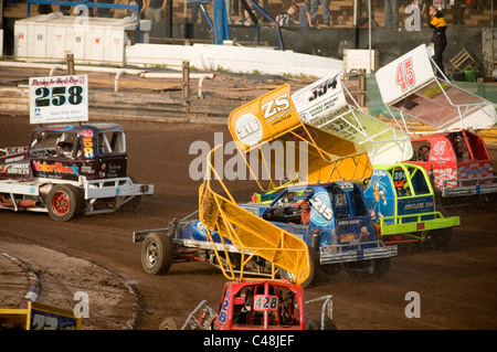 0ne Formel 1 f1 Stock-Car Autos Gartenfeuerwerk Stockcar Schiefer Spur verfolgt Rennen Rennen Rennfahrer Vollkontakt Motorsport Motorsport-sp Stockfoto