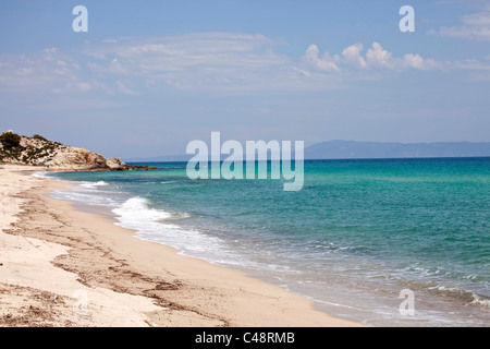 leeren Sie Platanitsi-Strand in der Nähe von Sarti, Sithonia, Chalkidiki, Griechenland Stockfoto