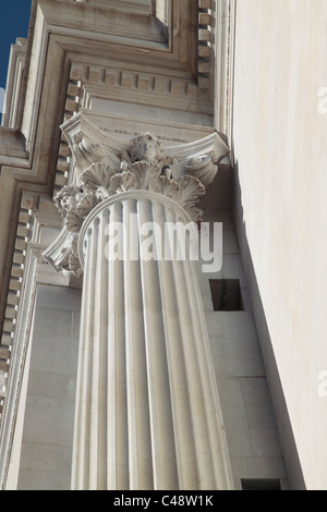 Weiße Spalte Gebäude in Rom, Italien. Stockfoto