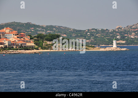 Leuchtturm am Eingang zum Hafen von Palau, Maddalena, Sardinien, Italien Stockfoto