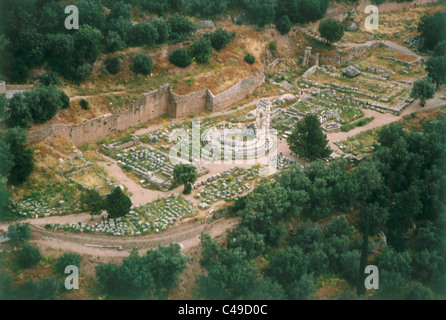 Luftaufnahme der Ruinen von Delphi in Griechenland Stockfoto