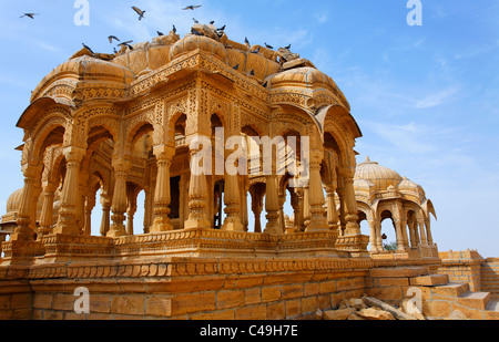 Indien - Rajasthan - Royal Cenotaphs in der Nähe von Jaisalmer Stockfoto