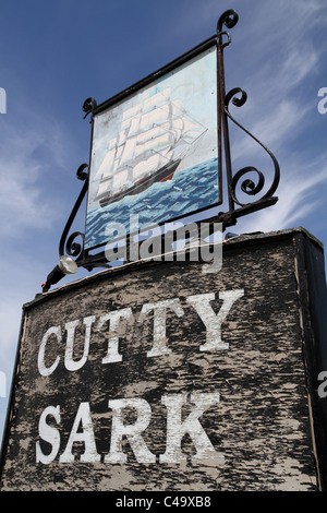 VEREINIGTES KÖNIGREICH. DIE ALTEN CUTTY SARK PUB VON FLUß THEMSE IN GREENWICH, LONDON, Stockfoto