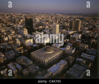 Luftaufnahme der Synagoge an der Allenby Street bei Sonnenuntergang Stockfoto