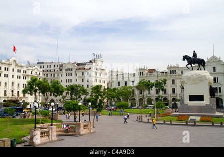 Plaza San Martin befindet sich im historischen Zentrum von Lima, Peru. Stockfoto