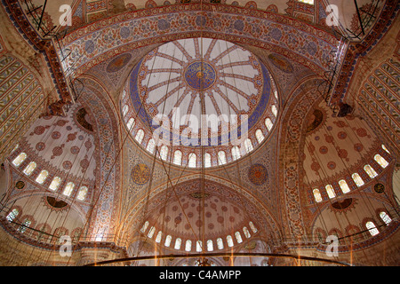 Interieur und Dach Dekorationen auf die blaue Moschee, auch bekannt als der Sultan Ahmed Mosque in Istanbul, Türkei Stockfoto