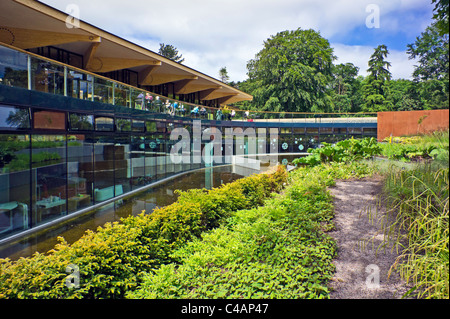 Die John Hoffnung Gateway und das Restaurant im Royal Botanic Garden Edinburgh Stockfoto
