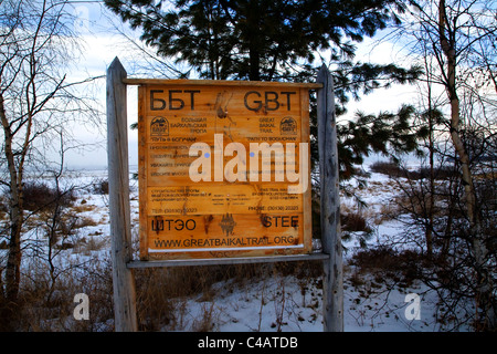 Russland, Sibirien, Baikal; Eine Benachrichtigung mit Informationen über die Great Baikal Trail; Stockfoto