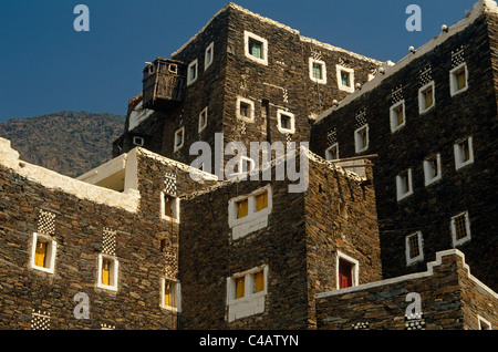 Saudi Arabien, Asir, Rejal-al-Amaa. Stehend im Asir-Gebirge und Teil-restauriert, des Dorf Rejal al-Maa Stockfoto