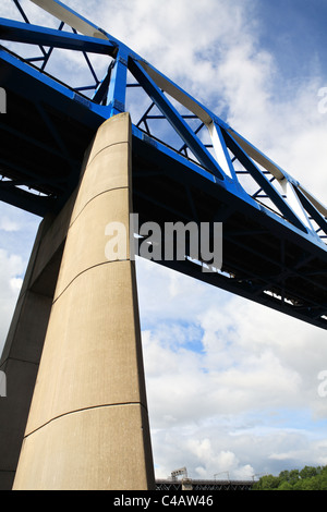 U-Stadtbahn Brücke über den Fluss Tyne zwischen Gateshead und Newcastle im Nordosten Englands, UK Stockfoto