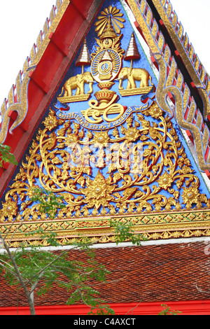 Buddhistischer Tempel in Bangkok, Thailand hautnah. Stockfoto