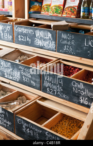 Gourmet-Süßigkeiten in eine altmodische Lebensmittelhändler. Albany, Western Australia, Australien Stockfoto