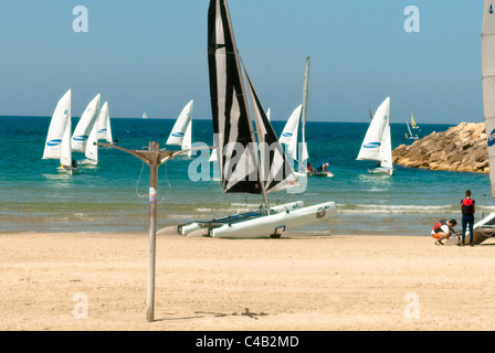 Tel Aviv ist eine Beta + Weltstadt, neben Städten wie Barcelona und San Francisco. [9] bekannt als "Die Stadt, die niemals schläft", Stockfoto