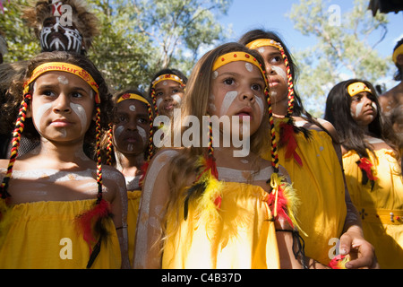 Australien, Queensland, Laura. Junge einheimische Tänzer beim Laura Aboriginal Dance Festival. Stockfoto