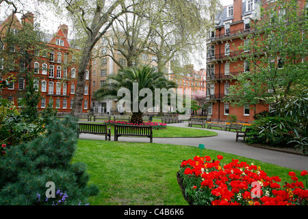 Mount Street Gardens (aka St. George Gardens) in Mayfair, London, UK Stockfoto