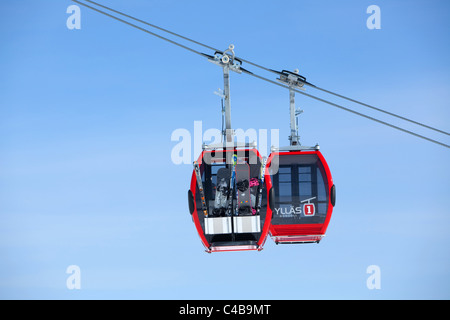 Gondelbahn im Skigebiet Ylläs, Finnland Stockfoto