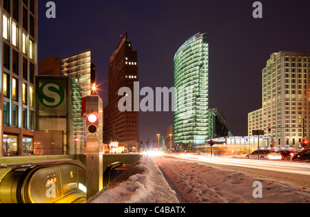 Potsdamer Platz, das neue Zentrum Berlins im Winter. Deutschland Stockfoto