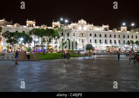 Plaza San Martin befindet sich im historischen Zentrum von Lima, Peru. Stockfoto