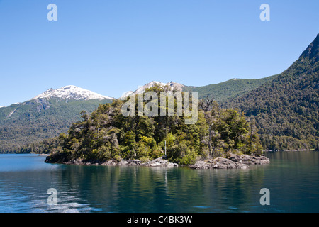 Francisco (Perito) Moreno Ruhestätte auf Centinela Insel auf See Nahuel Huapi, Nahuel Huapi Nationalpark, Patagonien, Argentinien Stockfoto