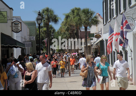 St. Saint Augustine Florida, St. George Street, Fußgängerzone Einkaufspassage, Shopping Shopper Shopper Shop Geschäfte Markt Märkte Markt Kauf Verkauf, re Stockfoto