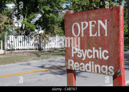 Florida Volusia County, Cassadaga, psychische Hauptstadt der Welt, psychisch, Medium, metaphysisch, spiritualistisch, Lesungen, Zeichen, Logo, Besucher reisen zu Stockfoto