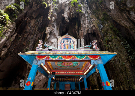 Batu Caves ist ein Kalkstein-Hügel, hat eine Reihe von Höhlen und Höhlentempel. Das Hotel liegt in Kuala Lumpur, Malaysia. Stockfoto