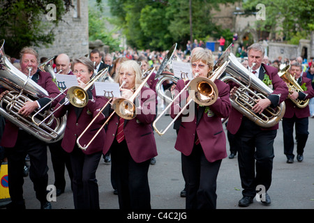 Blaskapelle am Castleton Garland Tag, Castleton, Derbyshire, England, Vereinigtes Königreich Stockfoto