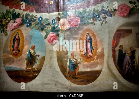 Ein Gemälde stellt die Aparition der Jungfrau von Guadalupe dem heiligen Juan Diego in der Kathedrale von Astorga. Stockfoto
