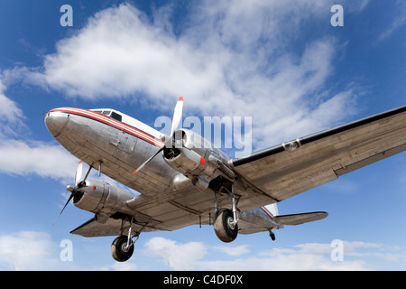 DC-3 Propeller Flugzeuge, wunderschön restauriert und konserviert Stockfoto