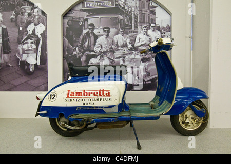 & Lambretta Scooter Museum, Rodan, Mailand Provinz, Italien Stockfoto
