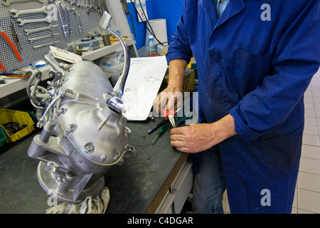 Werkstatt, Roller & Lambretta Museum, Rodan, Mailand Provinz, Italien Stockfoto