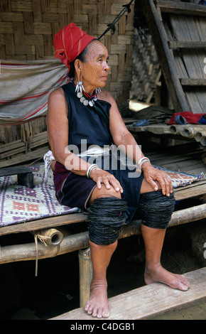 langohrige Dame von Karen, burmesischen Ursprungs Stockfoto