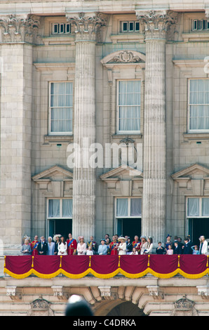 Die Königsfamilie auf dem Balkon des Buckingham Palace. Stockfoto
