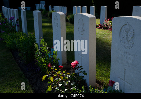 Britischen und Commonwealth-Kriegsgräber in Wälle Friedhof, Ypern Stockfoto